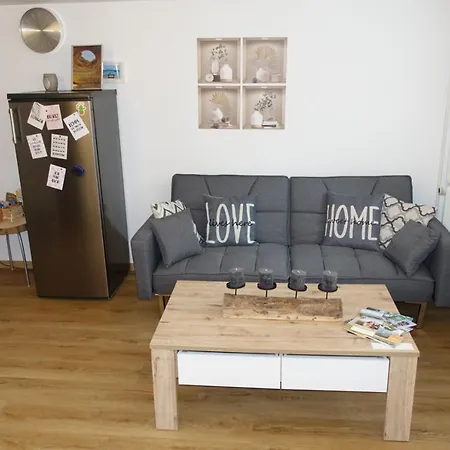 Ruhige, Modern Eingerichtete 2 Im Untergeschoss Eines Zweifamilienhauses Hildrizhausen